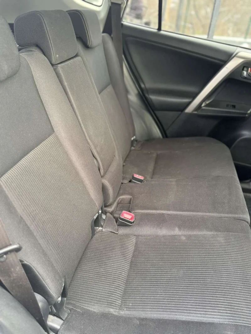 Toyota Rav4 2.0D 4x4, снимка 7 - Автомобили и джипове - 53164833