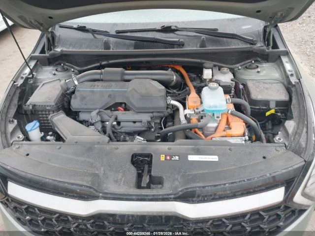 Kia Sportage Plug-in Hybrid X-Line | Цена до България, снимка 14 - Автомобили и джипове - 53932409