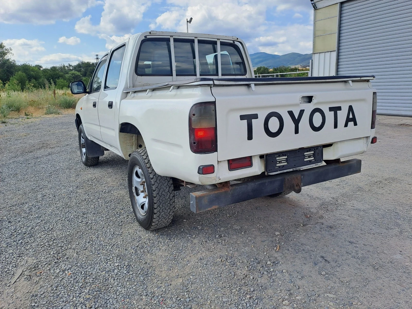 Toyota Hilux 2.4 tdi - изображение 4