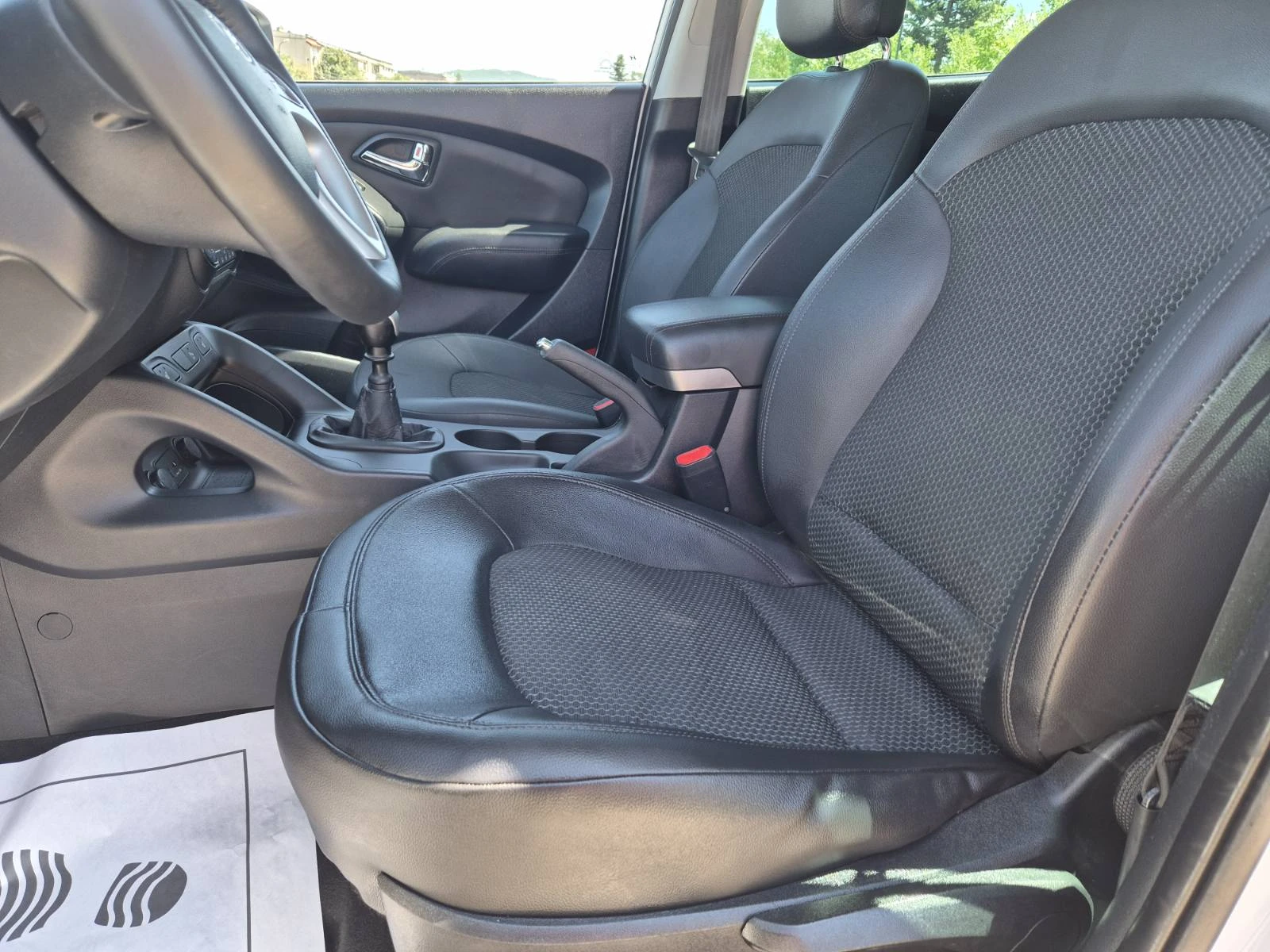 Hyundai IX35 1.7D-XPOSSIBLE  - изображение 7