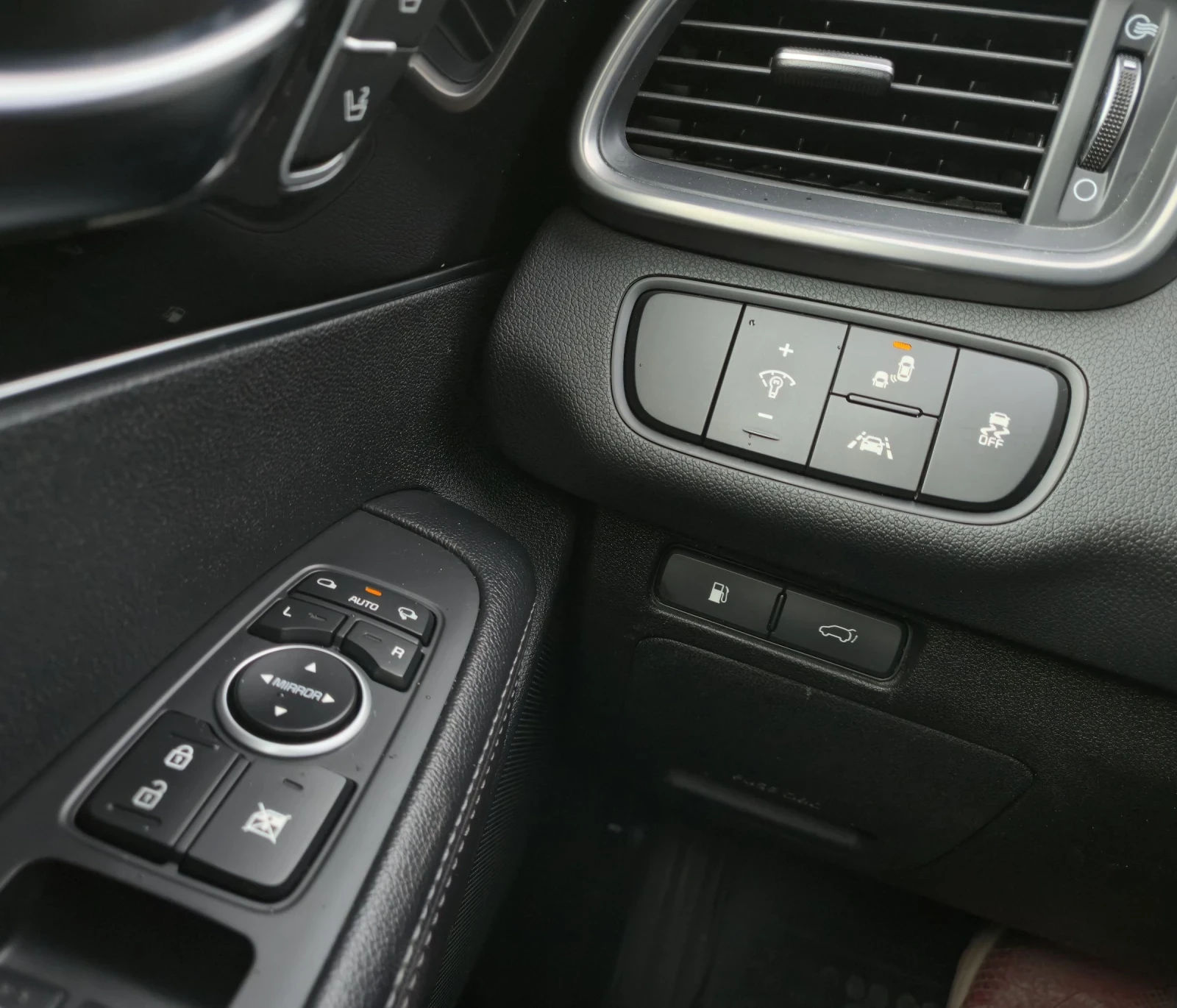 Kia Sorento FULL 2.2CRDI 4WD Carplay PANORAMA | Mobile.bg   13