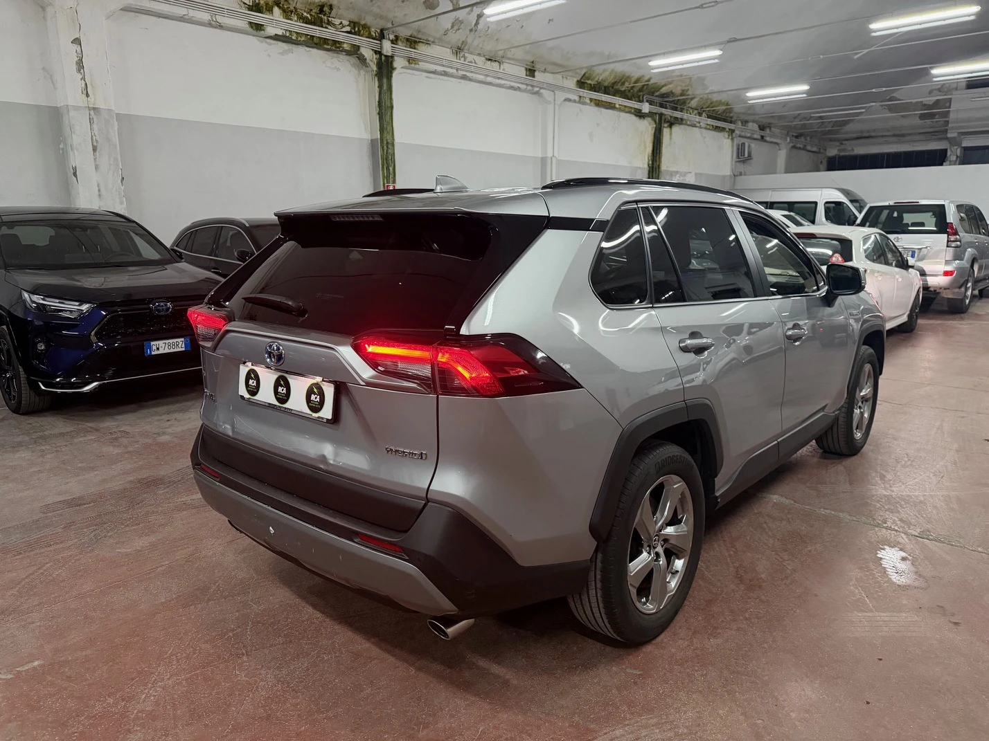 Toyota Rav4 2.5 VVT-i Dynamic, снимка 3 - Автомобили и джипове - 54281527