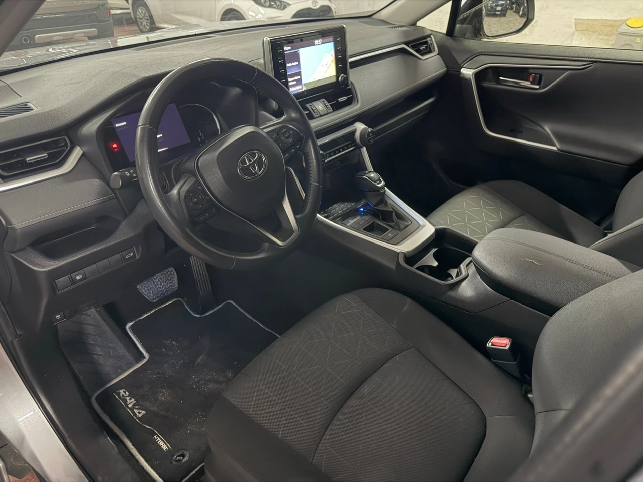 Toyota Rav4 2.5 VVT-i Dynamic, снимка 8 - Автомобили и джипове - 54281527