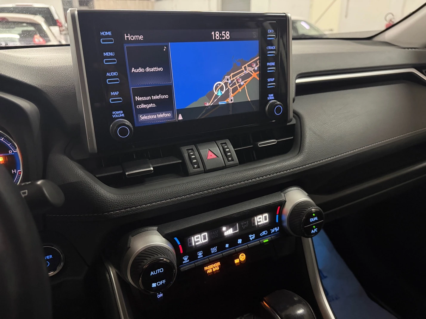 Toyota Rav4 2.5 VVT-i Dynamic, снимка 10 - Автомобили и джипове - 54281527