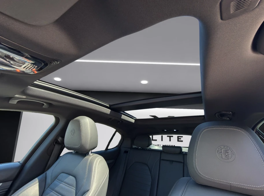 Alfa Romeo Stelvio Ti Sport / Harman Kardon / ПАНОРАМА / 79, 950км !, снимка 12 - Автомобили и джипове - 54704946