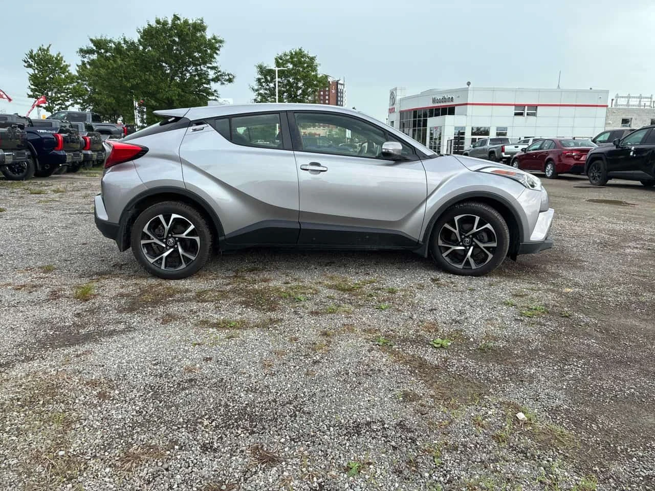 Toyota C-HR * FWD * CARFAX * БЕЗ ПЪРВОНАЧАЛНА ВНОСКА, снимка 3 - Автомобили и джипове - 54870839