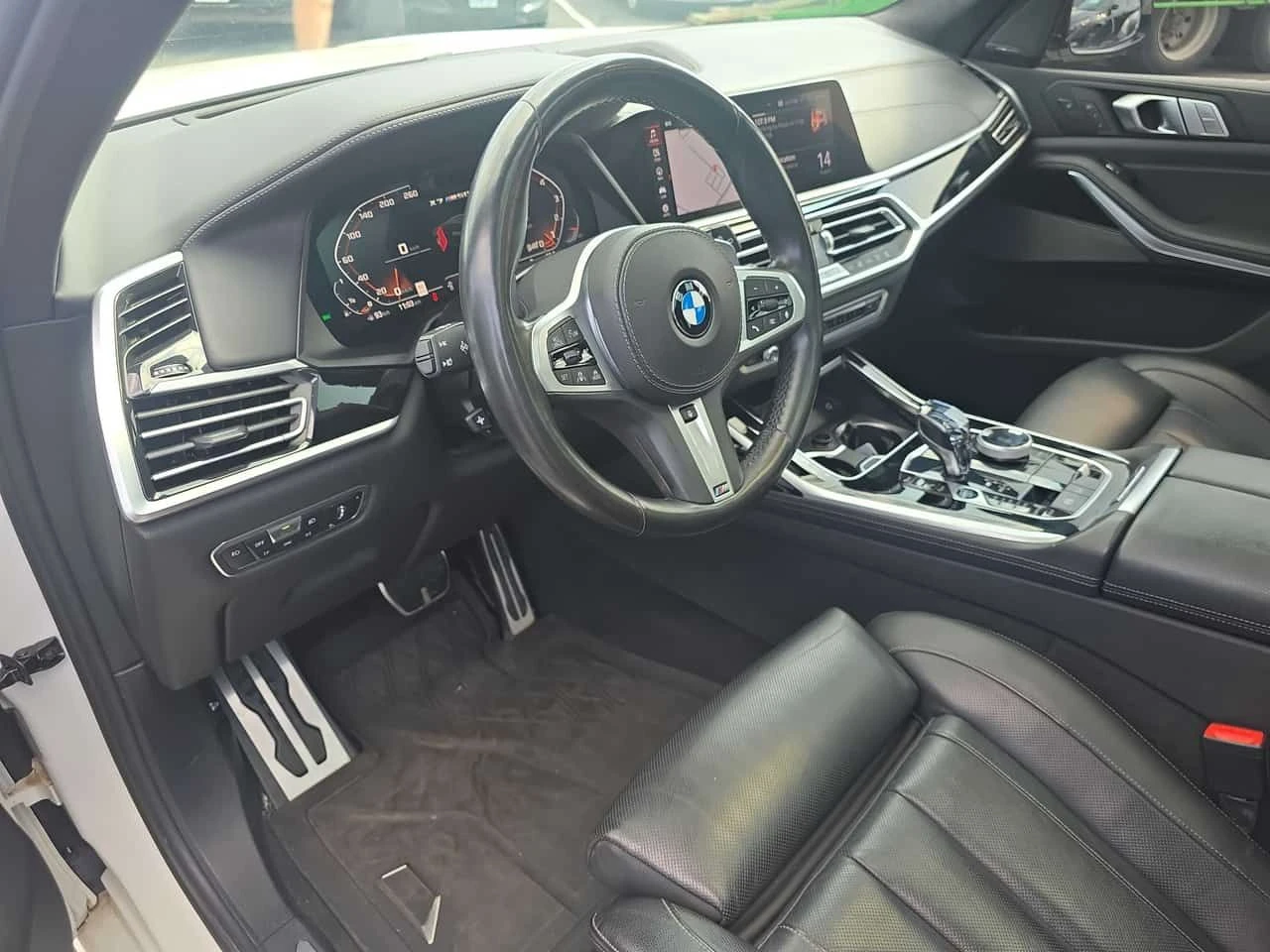 BMW X7 * M50i * CARFAX * ОПЦИЯ ЗА ФИНАНСИРАНЕ, снимка 5 - Автомобили и джипове - 55667957