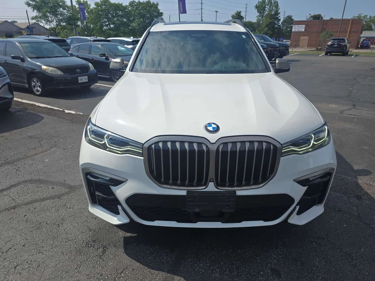BMW X7 * M50i * CARFAX * ОПЦИЯ ЗА ФИНАНСИРАНЕ, снимка 6 - Автомобили и джипове - 55667957