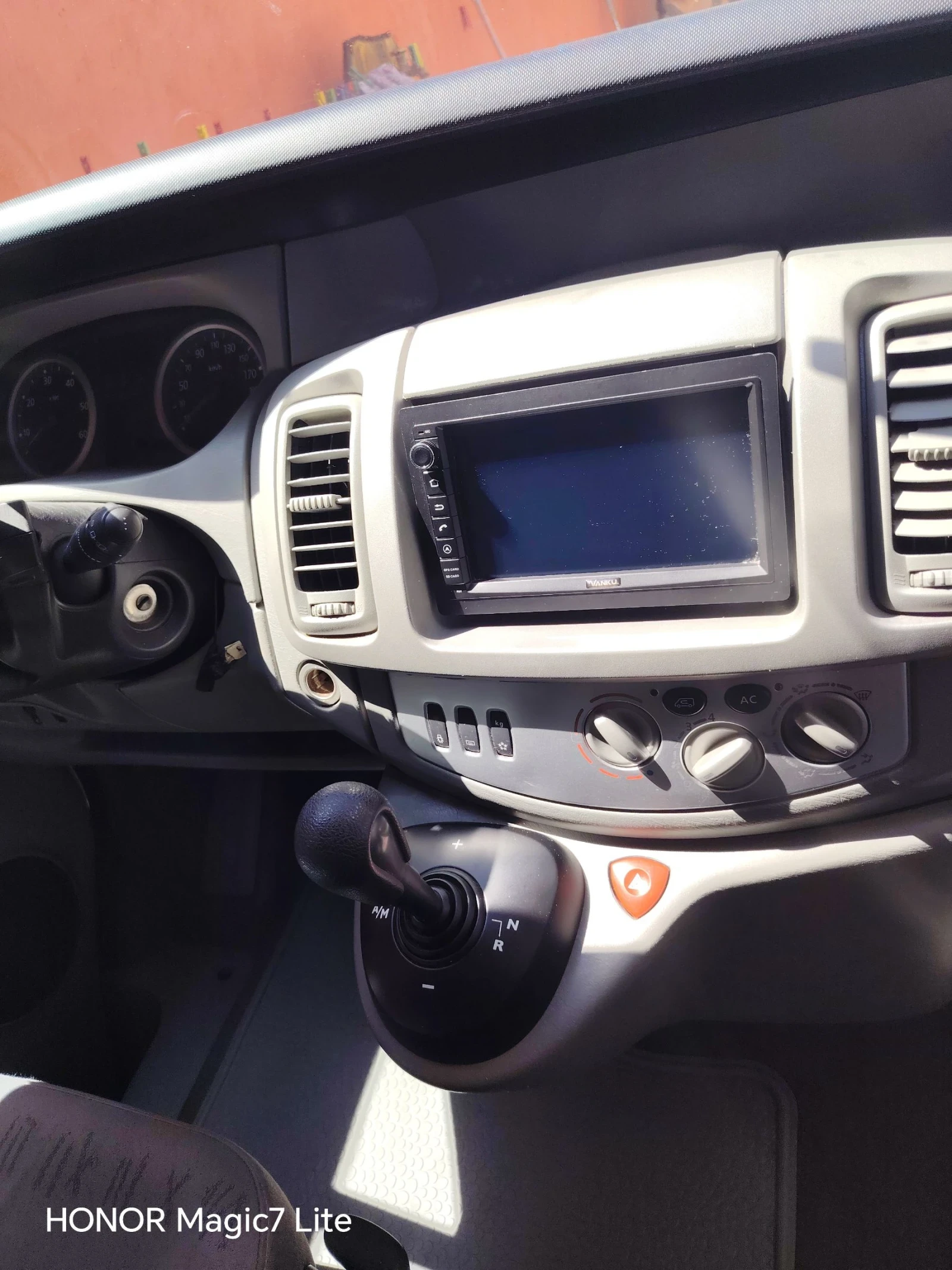 Renault Trafic  - изображение 9