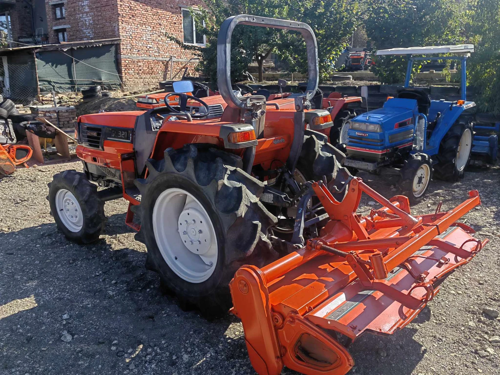 Трактор Kubota GL321 - изображение 3