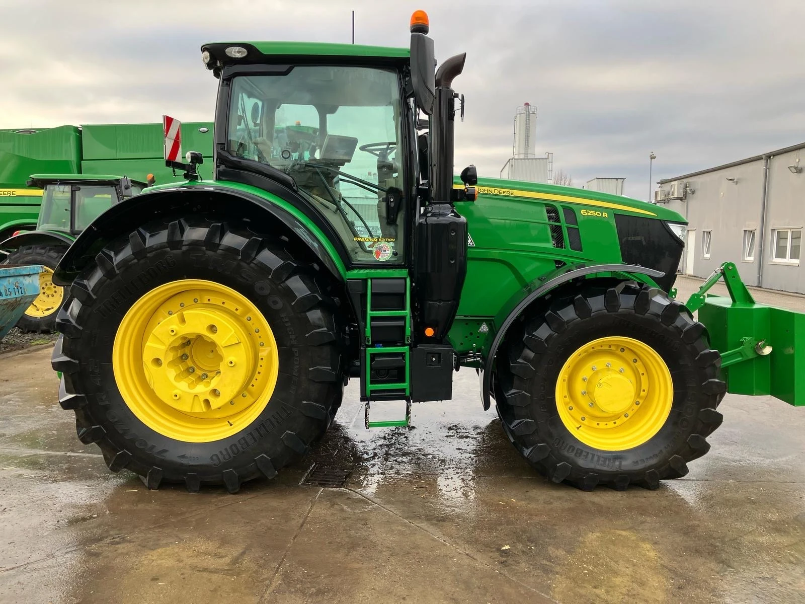 Трактор John Deere 6250R PREMIUM EDITION ЛИЗИНГ - изображение 2