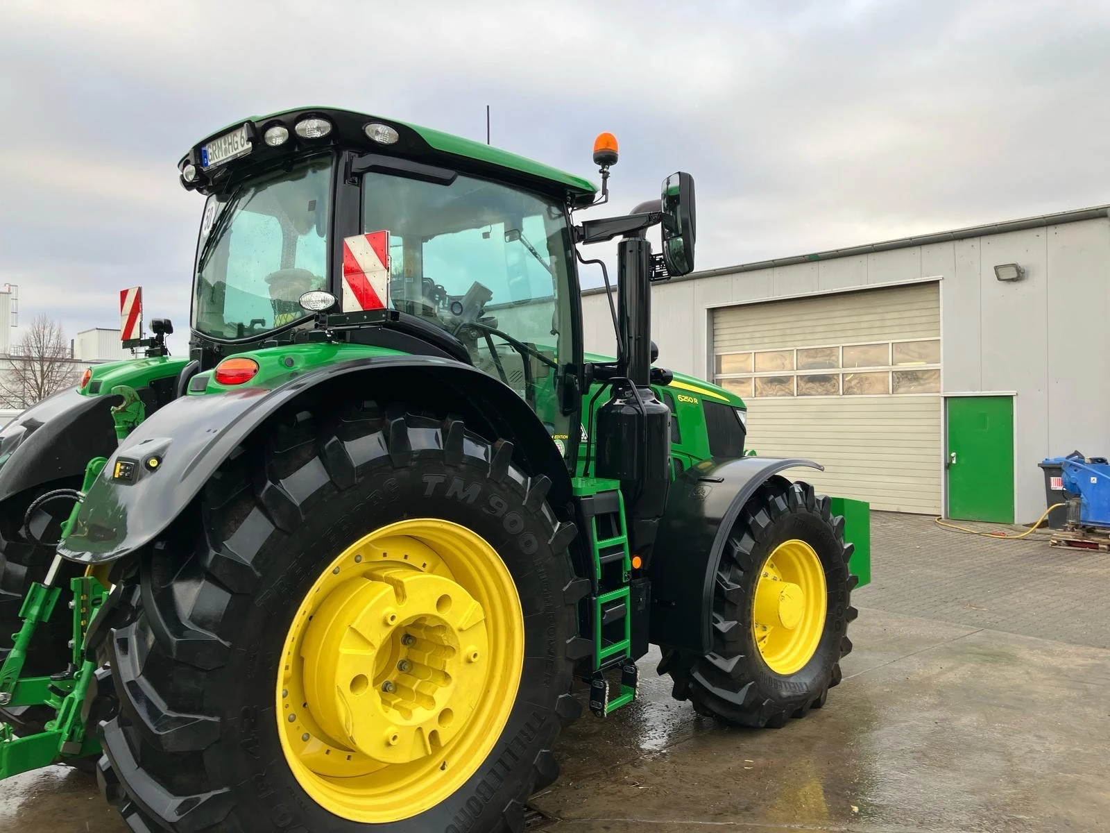 Трактор John Deere 6250R PREMIUM EDITION ЛИЗИНГ - изображение 3