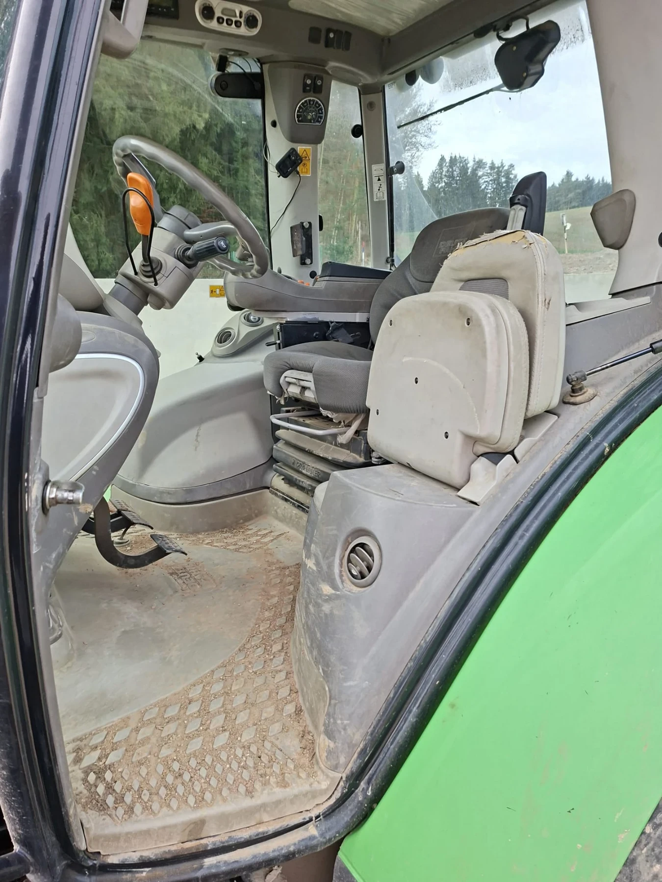 Трактор Deutz-Fahr 7250 AGROTRON TTV, снимка 9 - Селскостопанска техника - 54100190