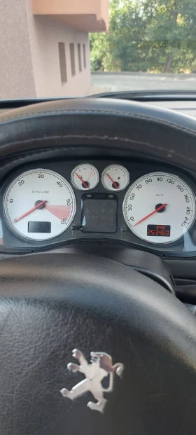 Peugeot 307 2.0HDI 136к.с ОБСЛУЖЕНА FACELIFT, снимка 9