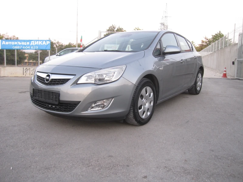 Opel Astra 1, 7-cdti, снимка 1 - Автомобили и джипове - 47334342