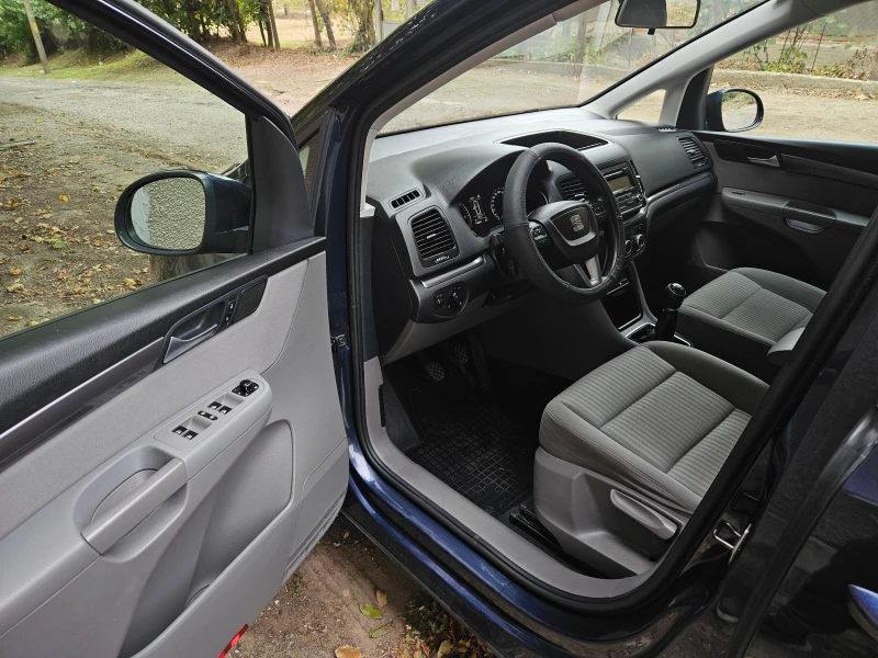 Seat Alhambra 2.0TDI, снимка 10 - Автомобили и джипове - 47459396