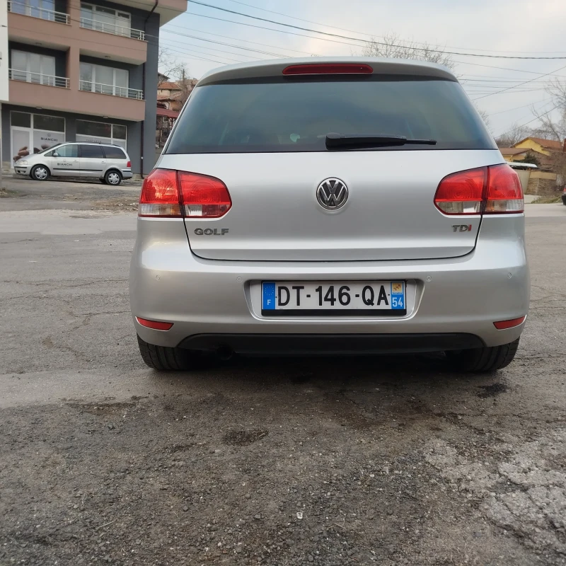 VW Golf 1.6 TDI, снимка 4 - Автомобили и джипове - 49566268