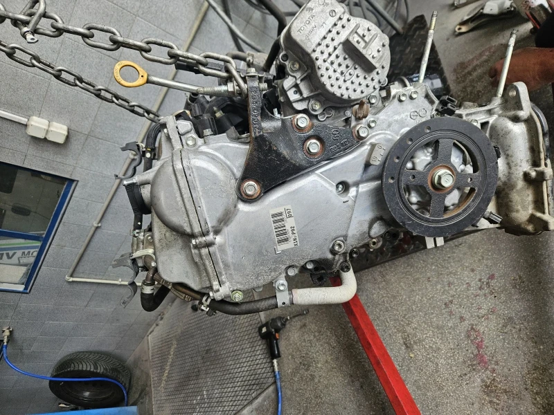 Toyota Yaris hybrid, снимка 12 - Автомобили и джипове - 50383398