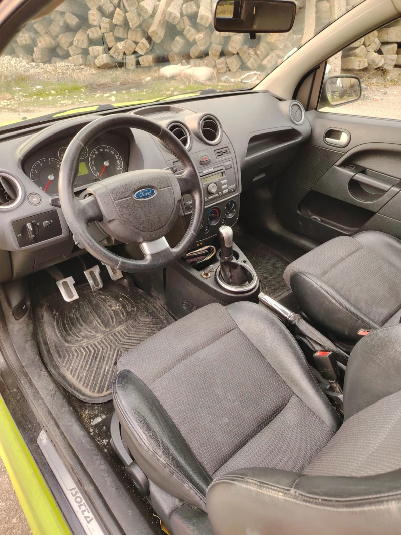 Ford Fiesta 1.6 16V АГУ, снимка 6 - Автомобили и джипове - 52518445