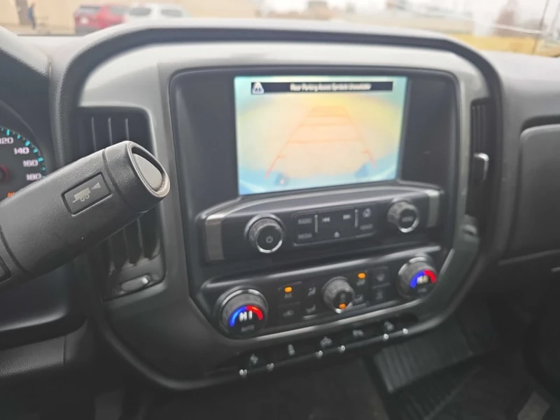 Chevrolet Silverado * LT * CARFAX * БЕЗ ПЪРВОНАЧАЛНА ВНОСКА, снимка 10 - Автомобили и джипове - 53102623