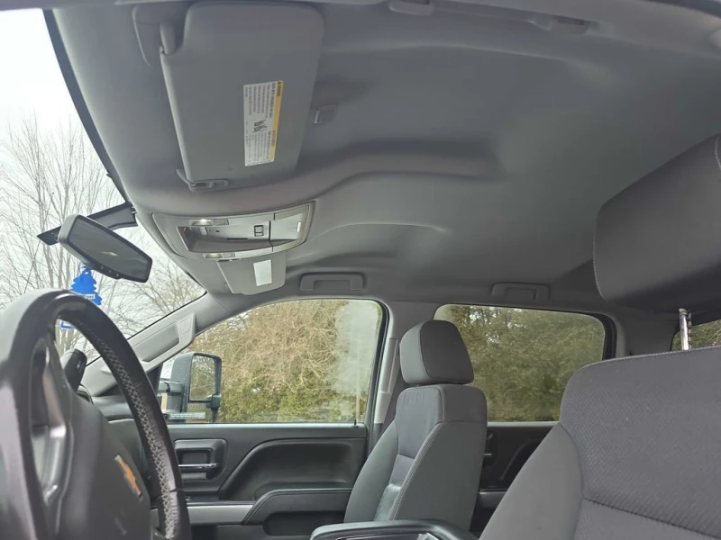 Chevrolet Silverado * LT * CARFAX * БЕЗ ПЪРВОНАЧАЛНА ВНОСКА, снимка 11 - Автомобили и джипове - 53102623