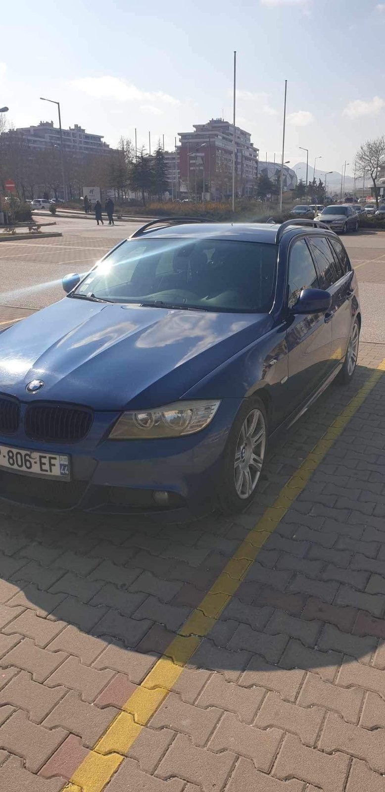 BMW 320, снимка 1 - Автомобили и джипове - 46420633