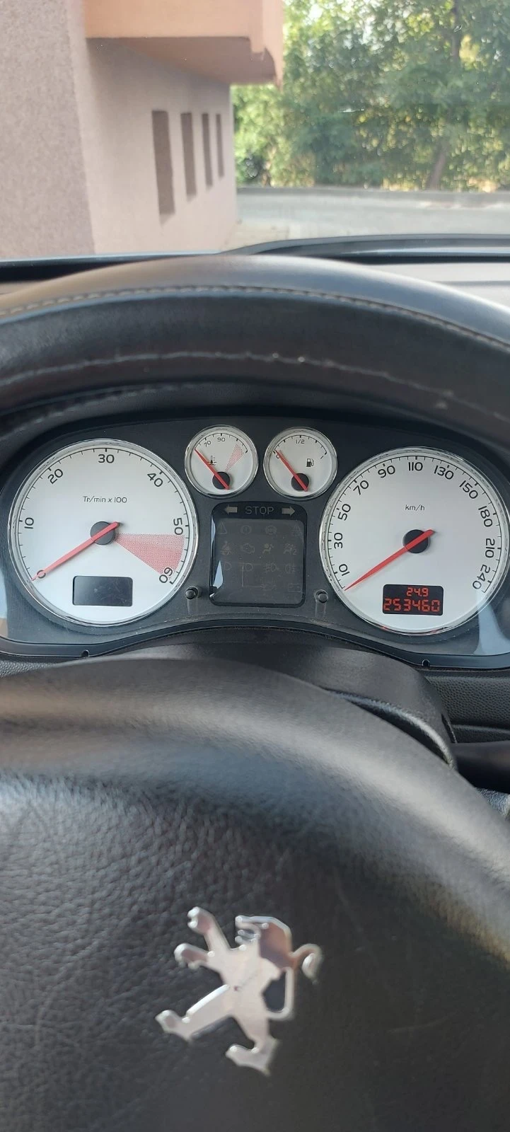Peugeot 307 2.0HDI 136к.с ОБСЛУЖЕНА FACELIFT, снимка 9 - Автомобили и джипове - 55579458