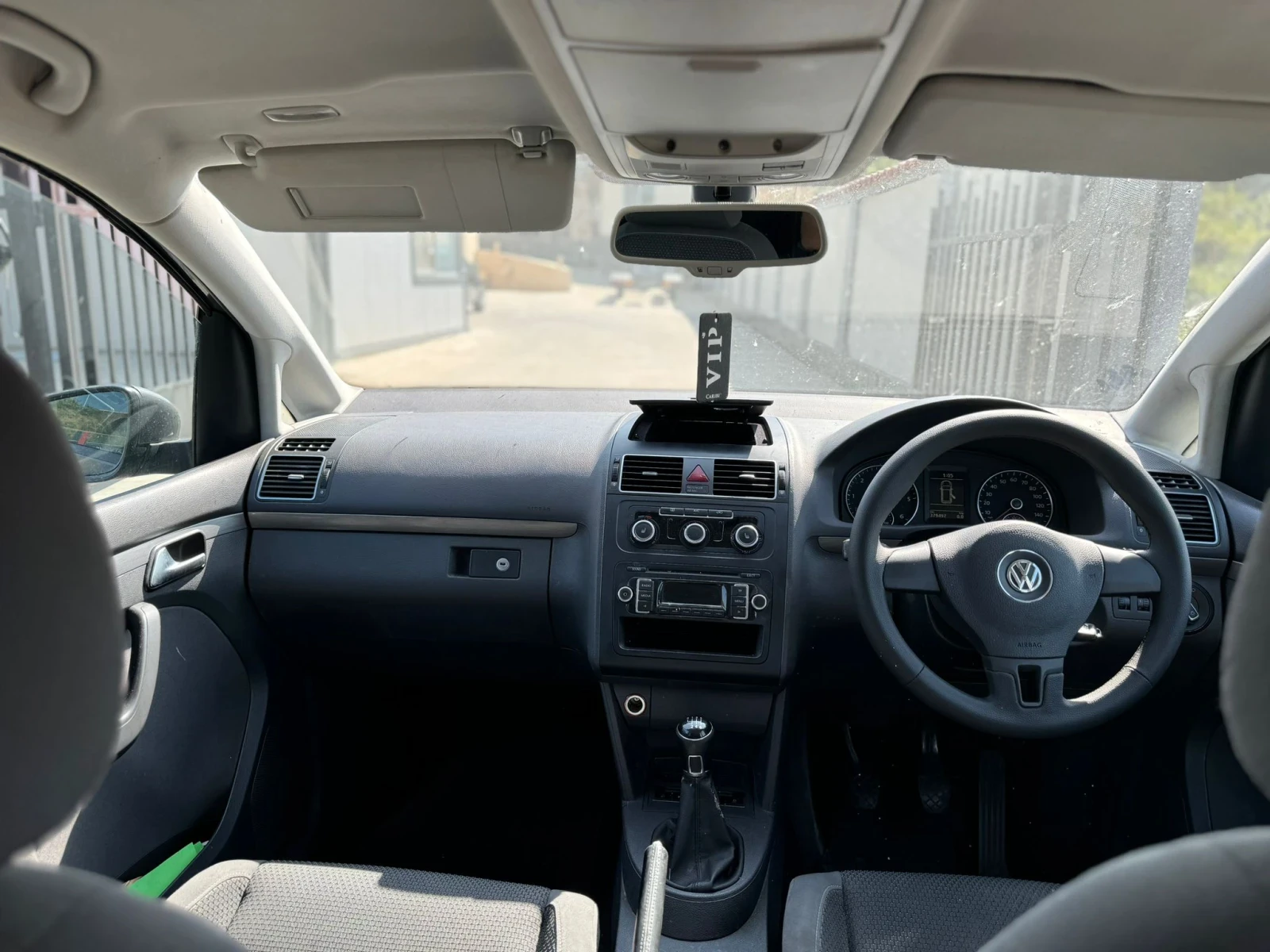 VW Touran 1.6tdi 105hpНА ЧАСТИ - изображение 7