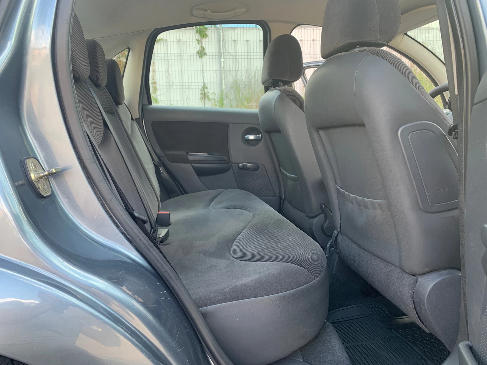 Citroen C3 1.1i #БЕНЗИН# - изображение 9
