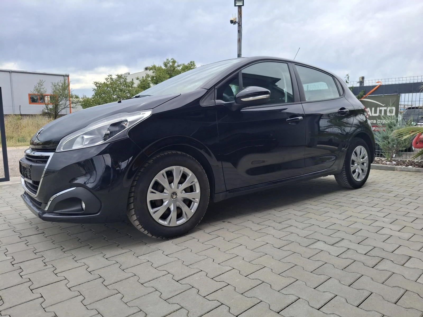 Peugeot 208 1.6hdi euro6 - изображение 3