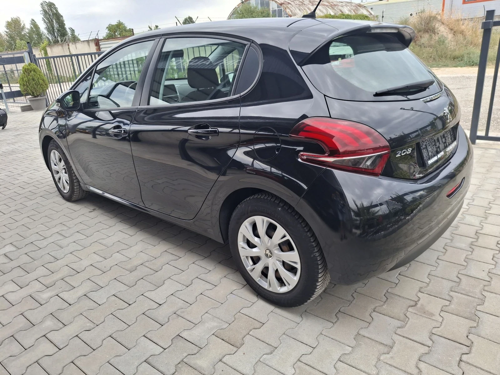 Peugeot 208 1.6hdi euro6 - изображение 4