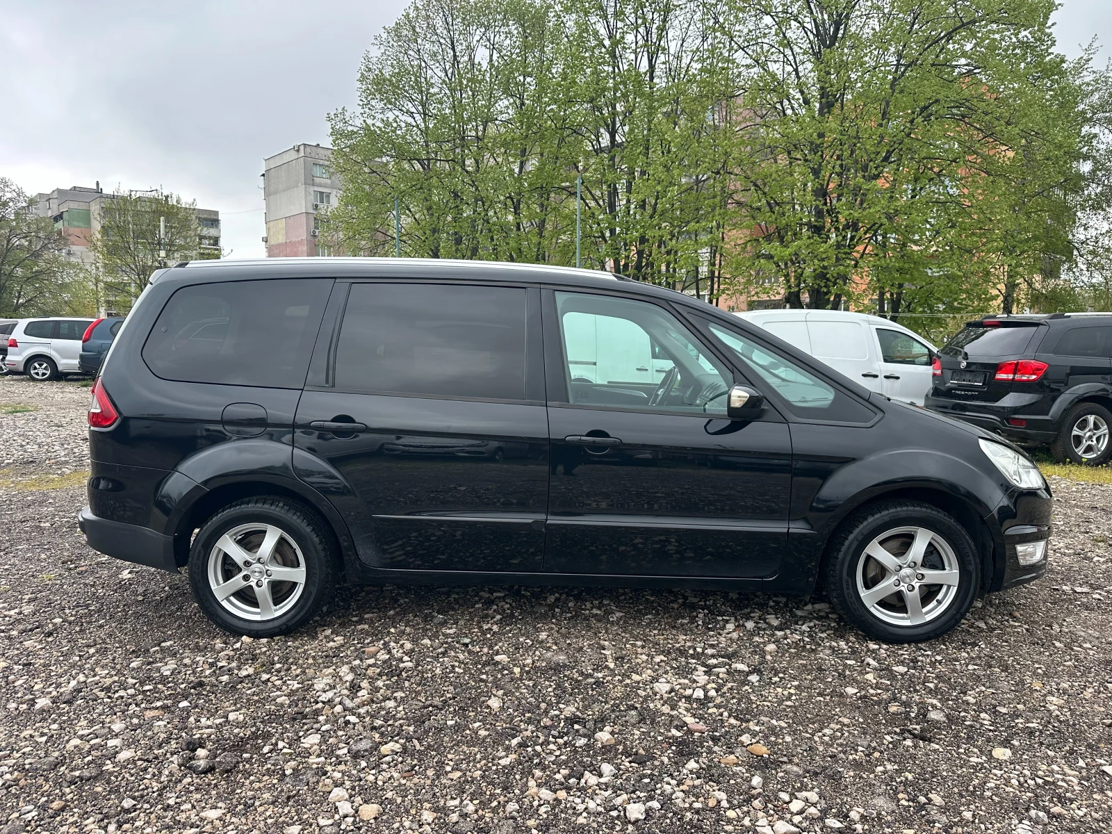 Ford Galaxy 2.0TDCI 140kc 7mesta, снимка 2 - Автомобили и джипове - 52105259