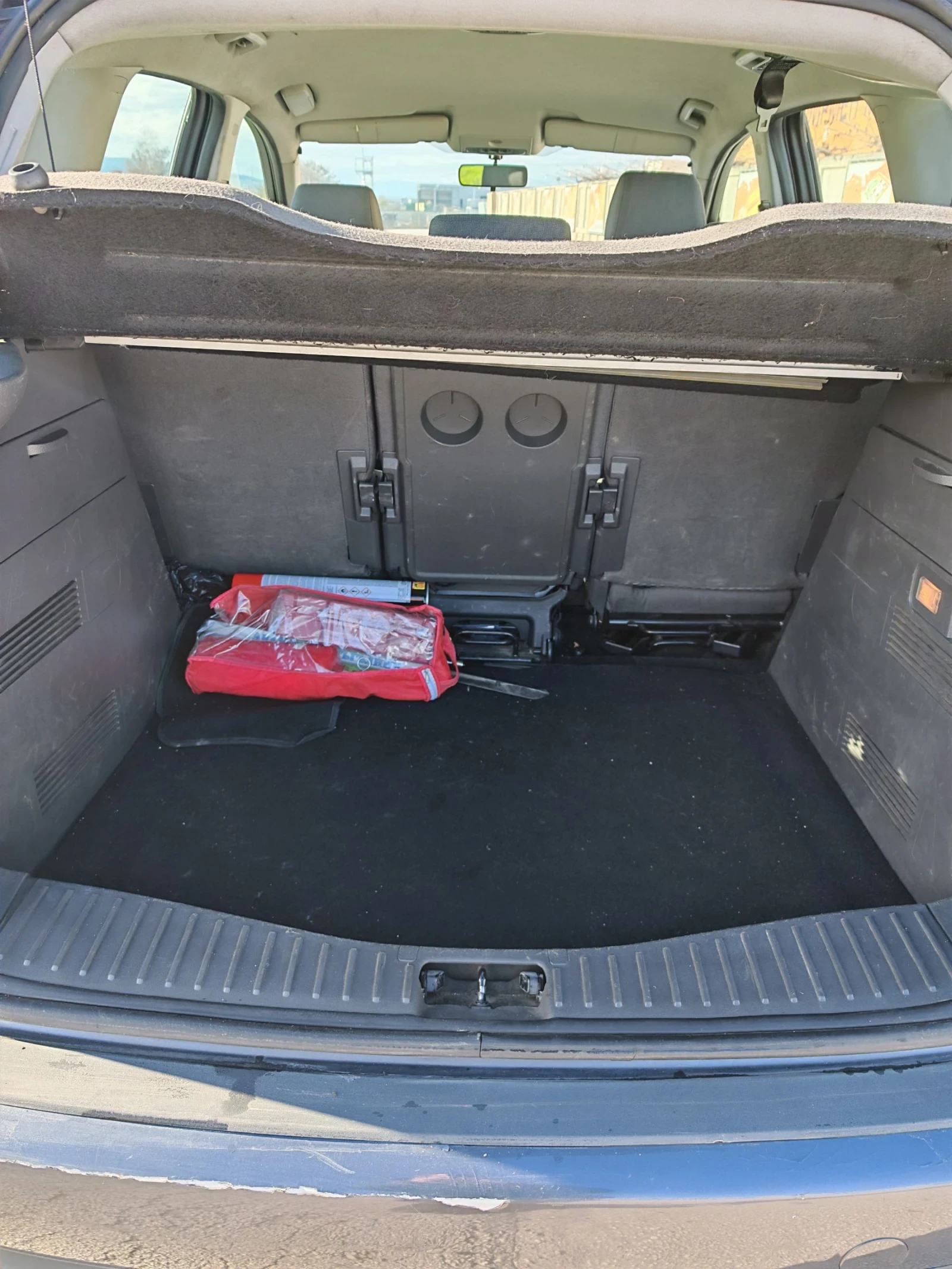 Ford C-max 1.6 - изображение 8