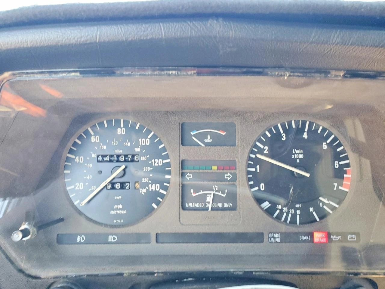 BMW 633 Е24 3.2L CSI - изображение 9