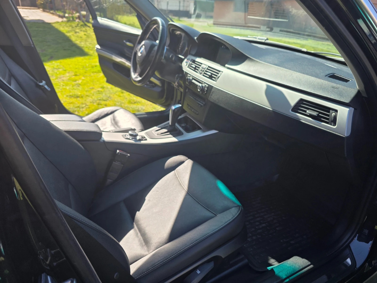 BMW 330 IX, снимка 12 - Автомобили и джипове - 53975127