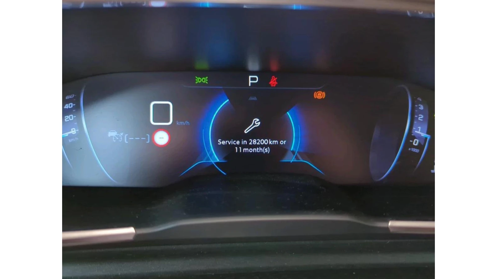 Peugeot 508 1.5 HDI Active, снимка 9 - Автомобили и джипове - 54066815