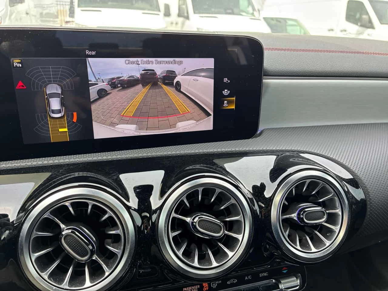 Mercedes-Benz CLA 250 * ГЛАВНО ПРЕДСТАВИТЕЛСТВО* , снимка 13 - Автомобили и джипове - 54095963