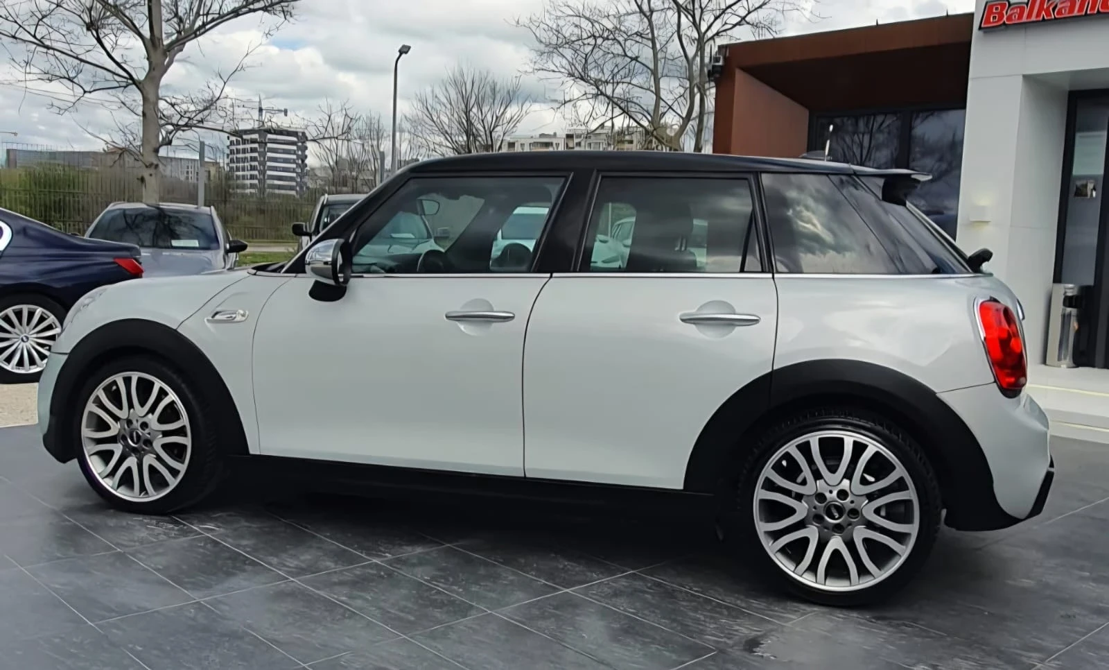 Mini Cooper s F55 5 врати Автоматик Еuro6B, снимка 3 - Автомобили и джипове - 54167431