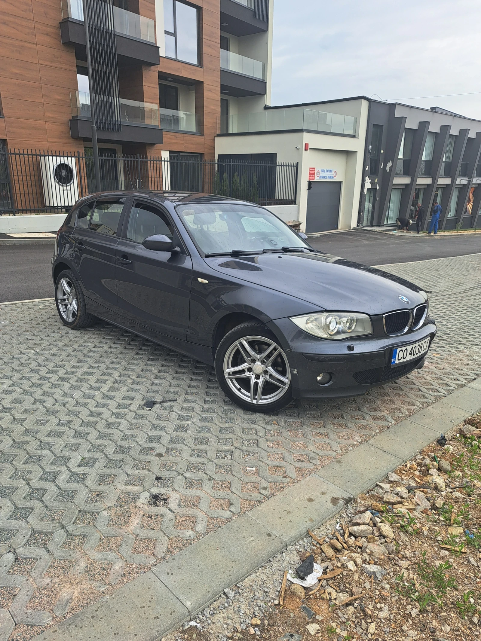 BMW 120 Е87, снимка 2 - Автомобили и джипове - 54451313