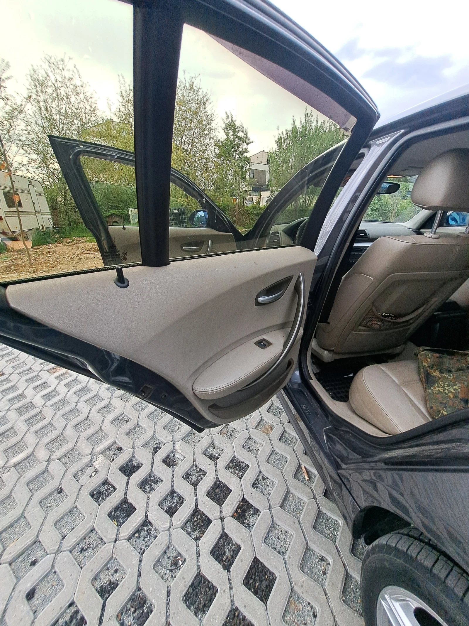 BMW 120 Е87, снимка 10 - Автомобили и джипове - 54451313