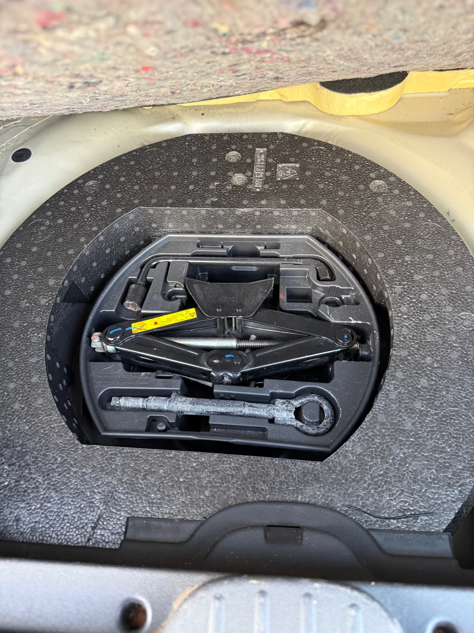 Citroen C3 Picasso 1.6HDI/ 90кс/ , снимка 16 - Автомобили и джипове - 54513808
