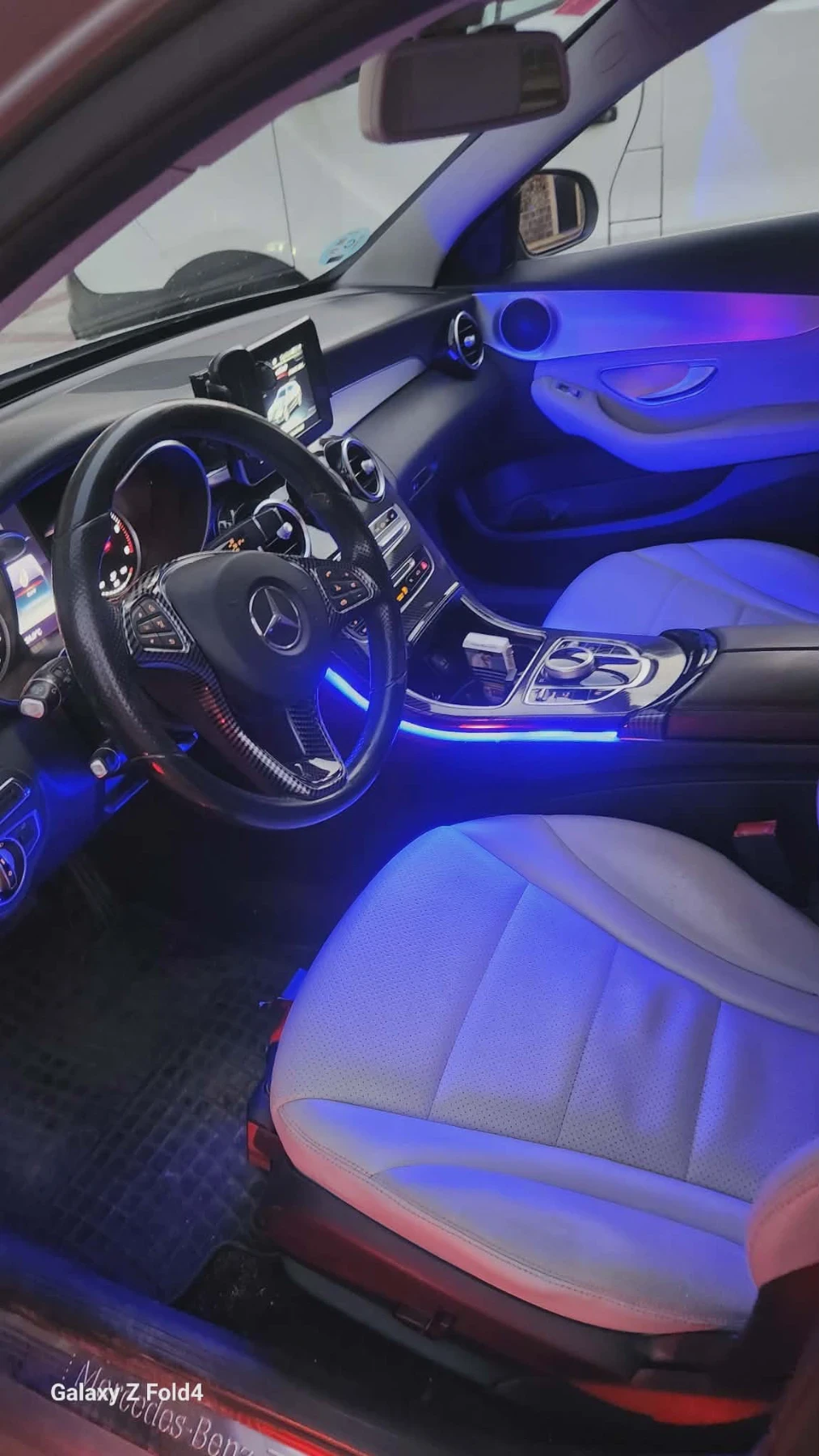 Mercedes-Benz C 200, снимка 5 - Автомобили и джипове - 54970339