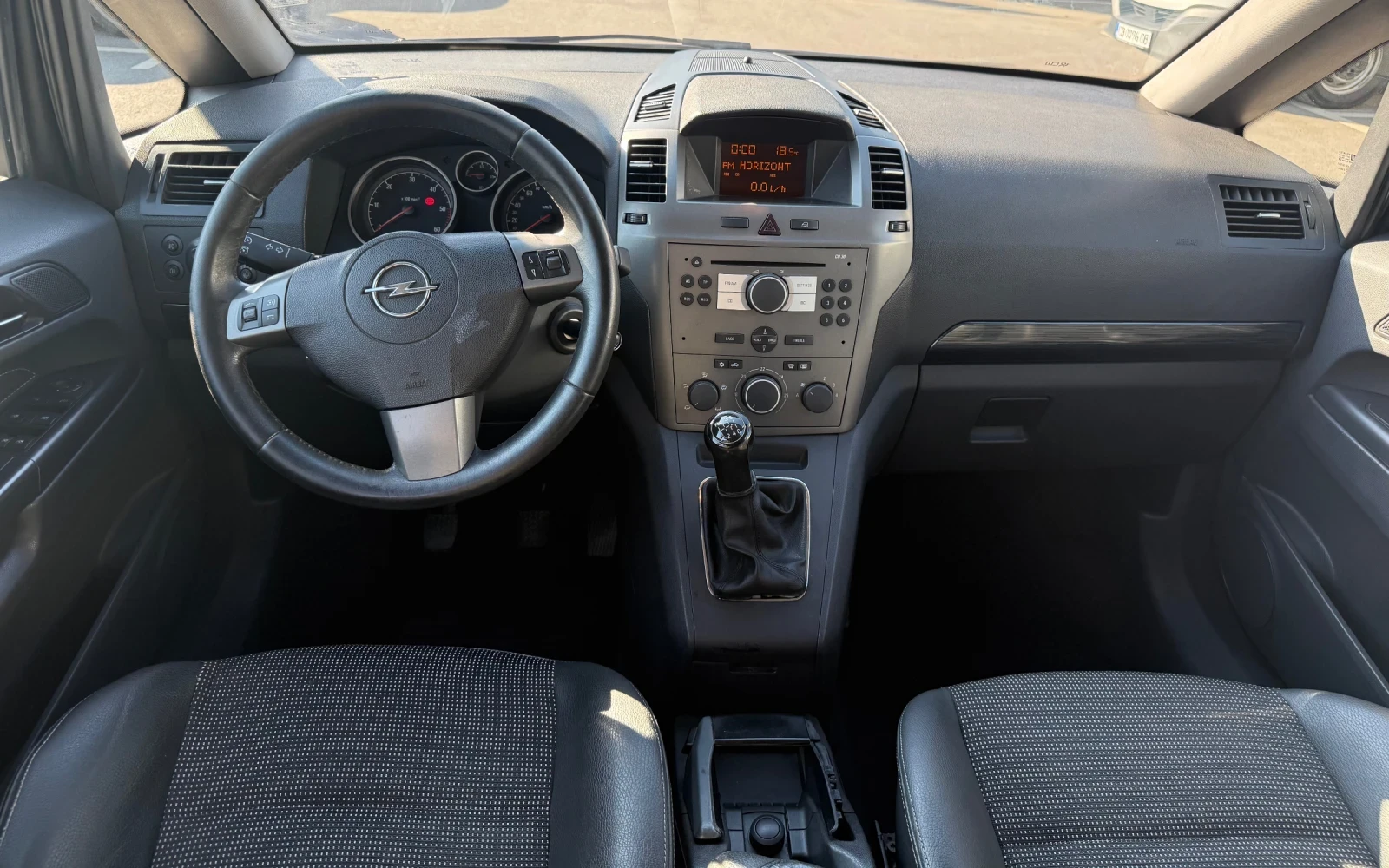 Opel Zafira, снимка 5 - Автомобили и джипове - 55095843