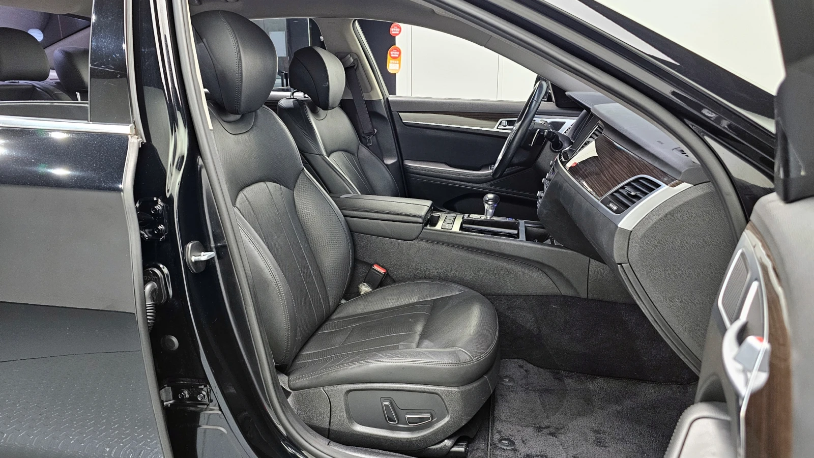 Genesis G80 3.3* ПОДГРЕВ ВОЛАН* КРАЙНА ЦЕНА, снимка 10 - Автомобили и джипове - 55318963