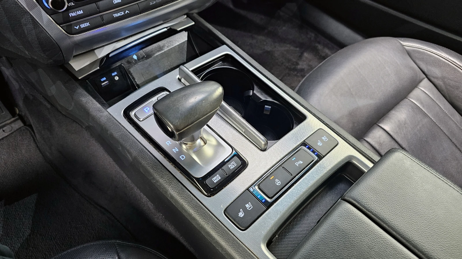 Genesis G80 3.3* ПОДГРЕВ ВОЛАН* КРАЙНА ЦЕНА, снимка 9 - Автомобили и джипове - 55318963