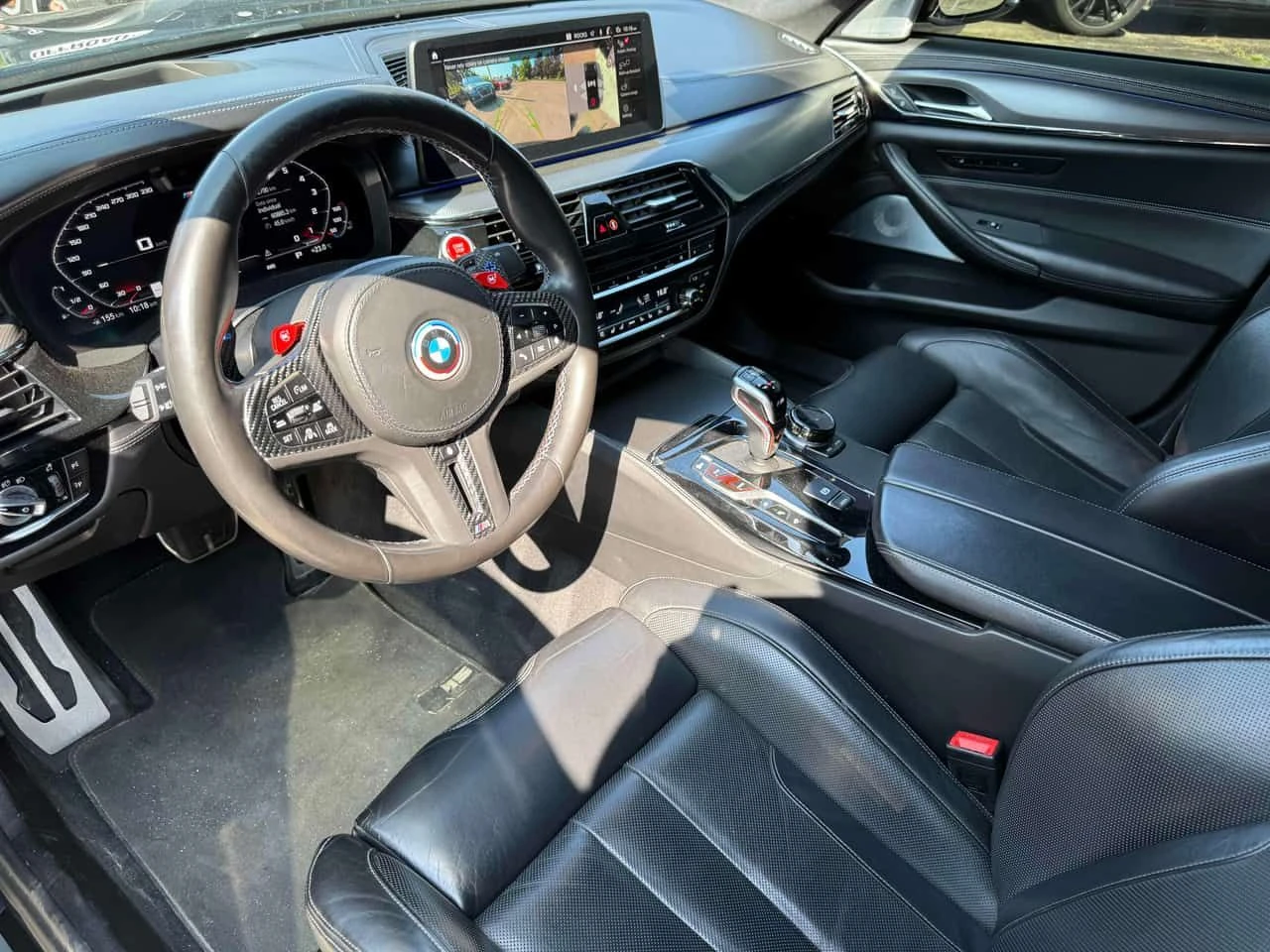 BMW M5 * COMPETITION * ДИСТРОНИК* 360 КАМЕРА* ОБДУХВАНЕ* , снимка 8 - Автомобили и джипове - 55423660