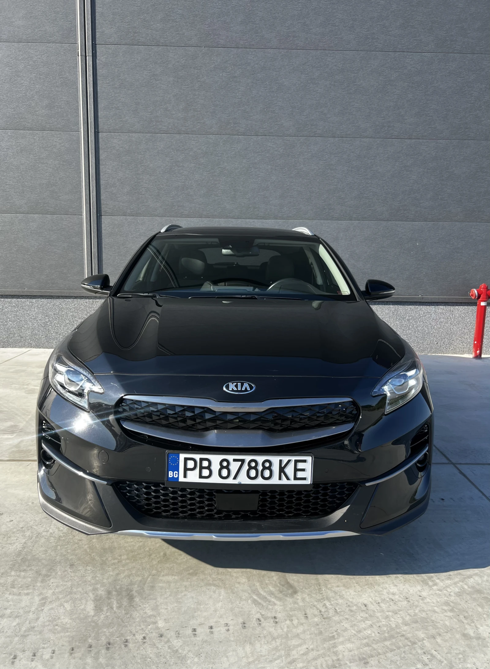 Kia XCeed Plug-In Hybrid Platinum, снимка 5 - Автомобили и джипове - 55623209