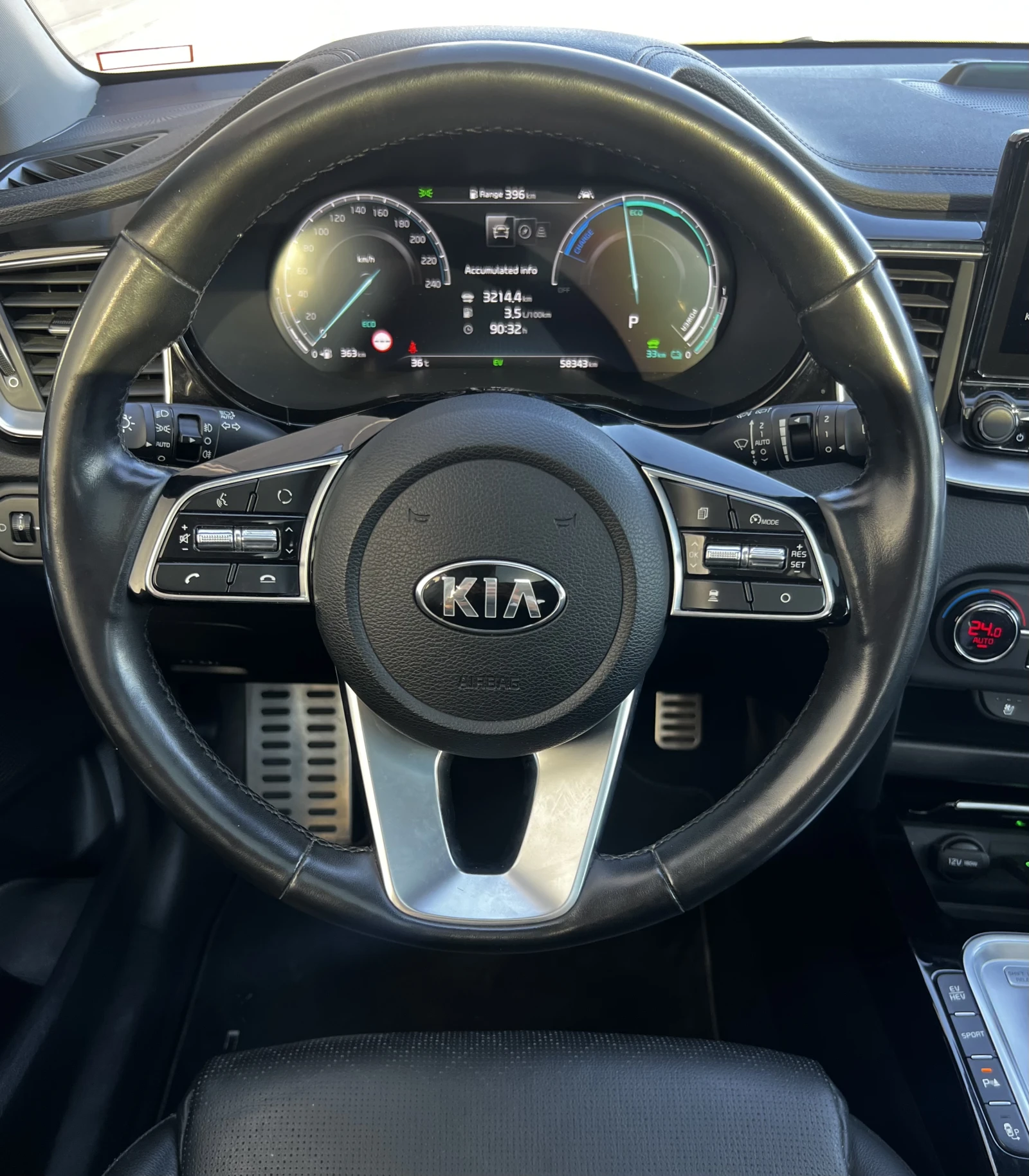Kia XCeed Plug-In Hybrid Platinum, снимка 14 - Автомобили и джипове - 55623209