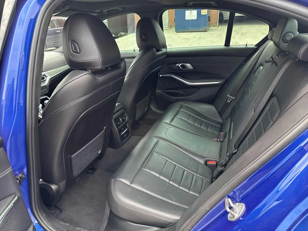 BMW 330 * 330i xDrive * CARFAX * ЦЕНА ДО БГ, снимка 17 - Автомобили и джипове - 55692791