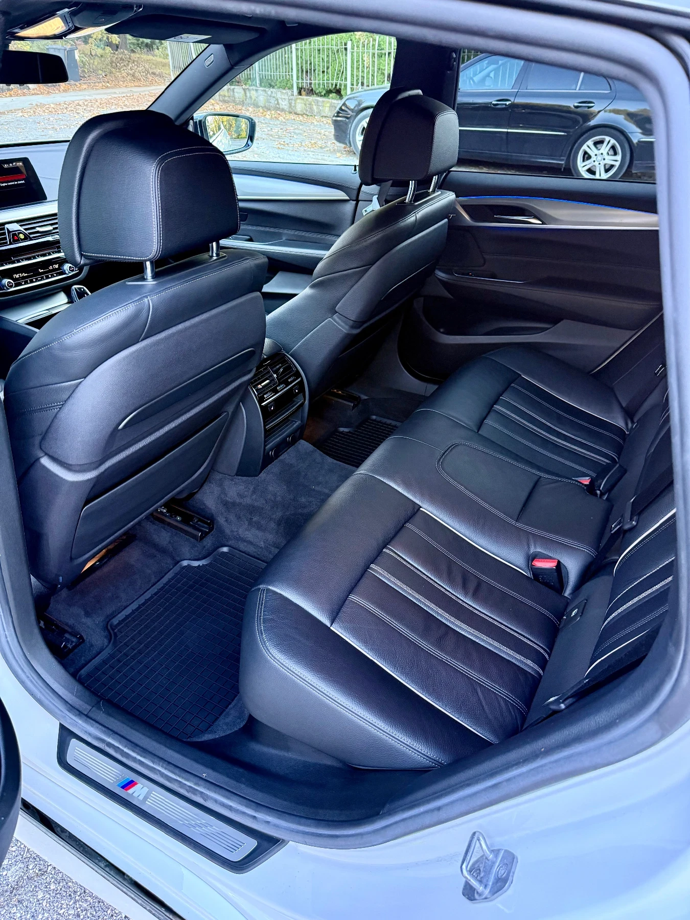 BMW 630 GT/630D/M-PACK/HUD/, снимка 8 - Автомобили и джипове - 56172350